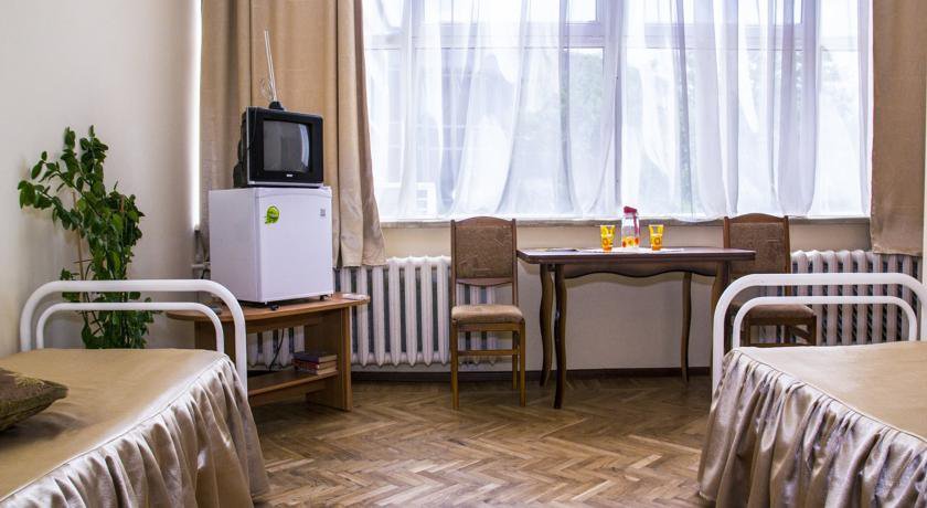 Гостиница КРАСНОДАРСКАЯ БАЛЬНЕОЛЕЧЕБНИЦА Краснодар